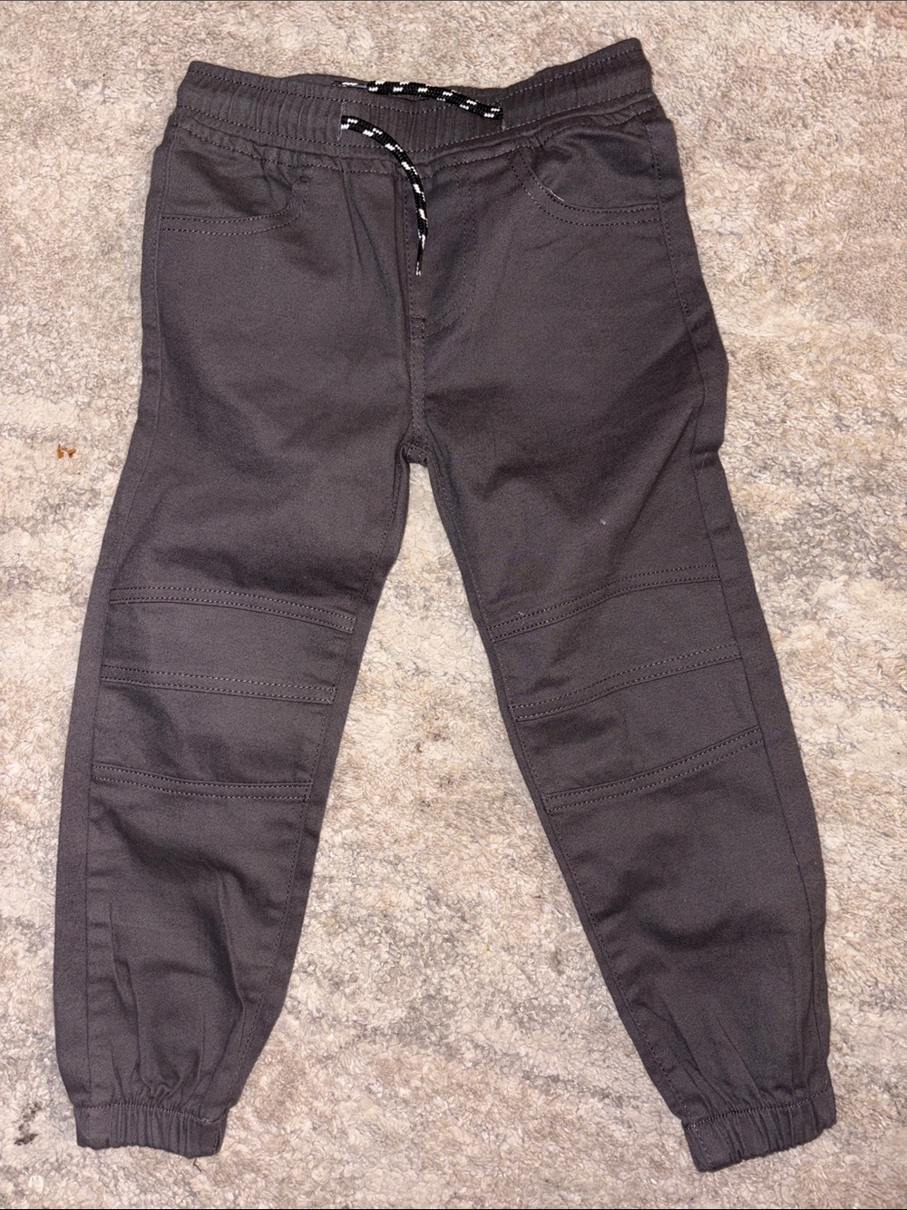 Offers open! Kids boys size 5 pants dark gray Jogger pants with Elastic Waist